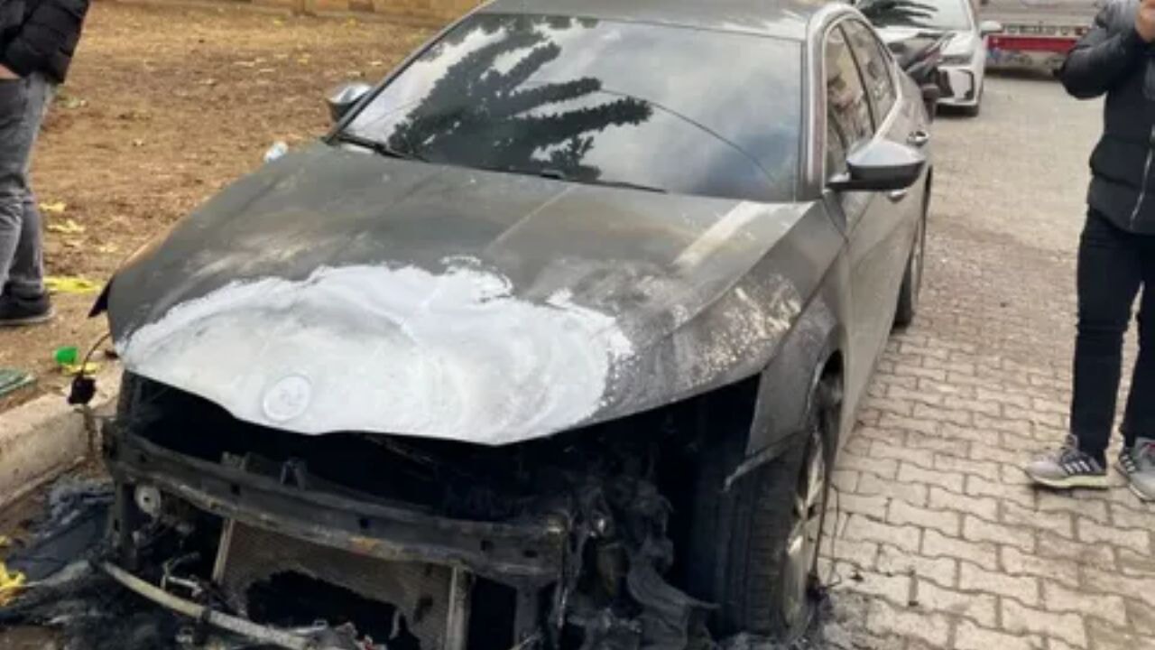 Şanlıurfa'da korkutan kundaklama! 9 araç küle döndü