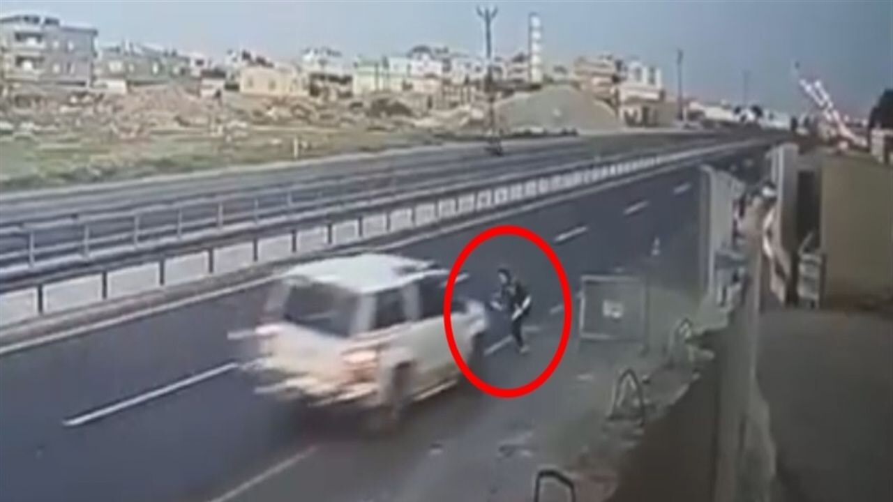 Polise çarpan şüpheli ile 2 kişi tutuklandı