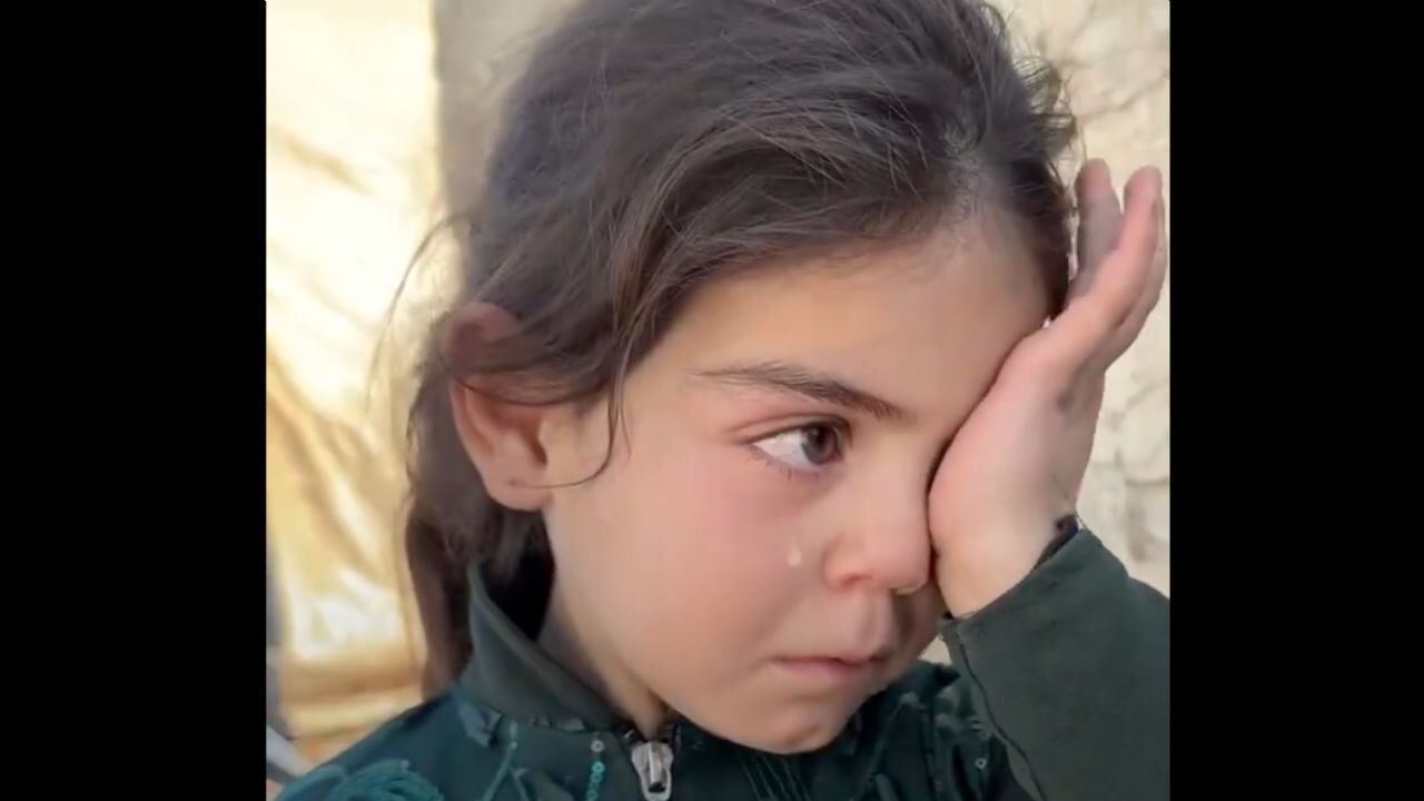 Gazzeli küçük kız çocuğu: Yiyeceğe ihtiyacım var