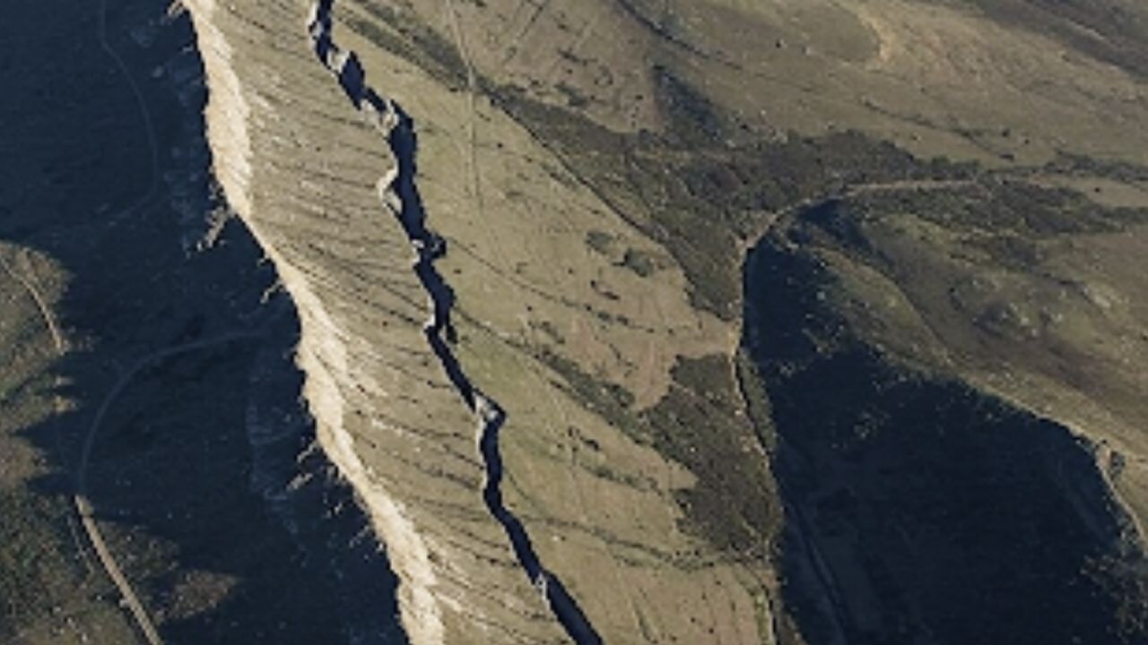 İstanbul depremi ne zaman, saat kaçta oldu? İstanbul depremi hangi şehirlerden hissedildi, artçılar olacak mı?