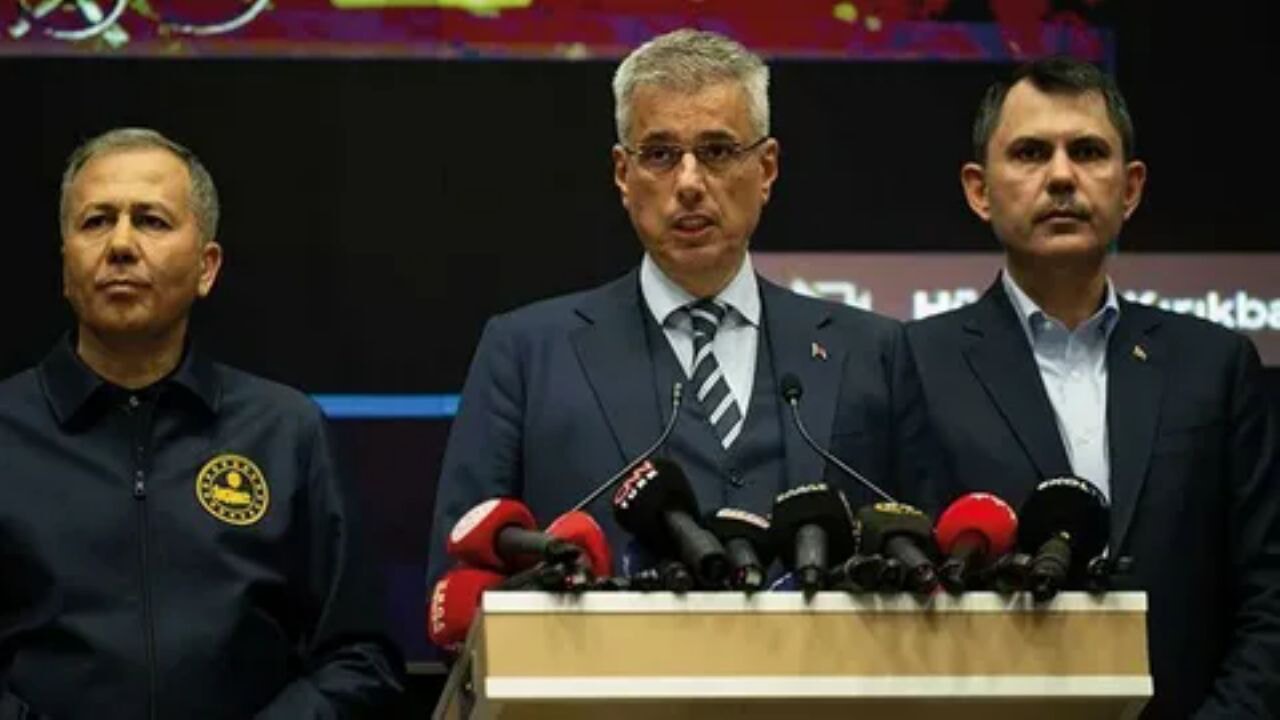 Sağlık Bakanı Memişoğlu'ndan deprem açıklaması