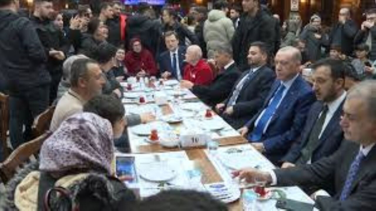 Cumhurbaşkanı Erdoğan, Kağıthane'de vatandaşlarla bir araya geldi