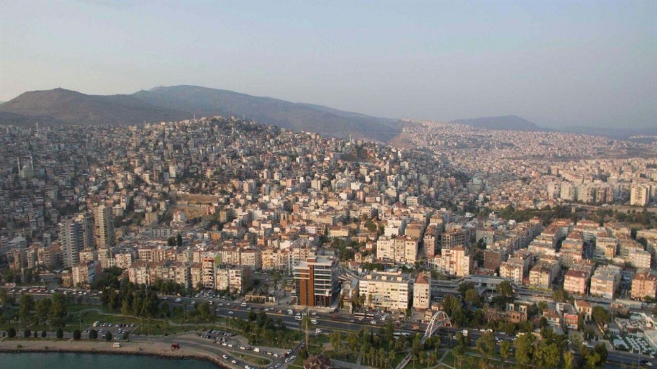 İstanbul depremi sonrası İzmir uyarıldı: Beş ilçe risk bölgesi