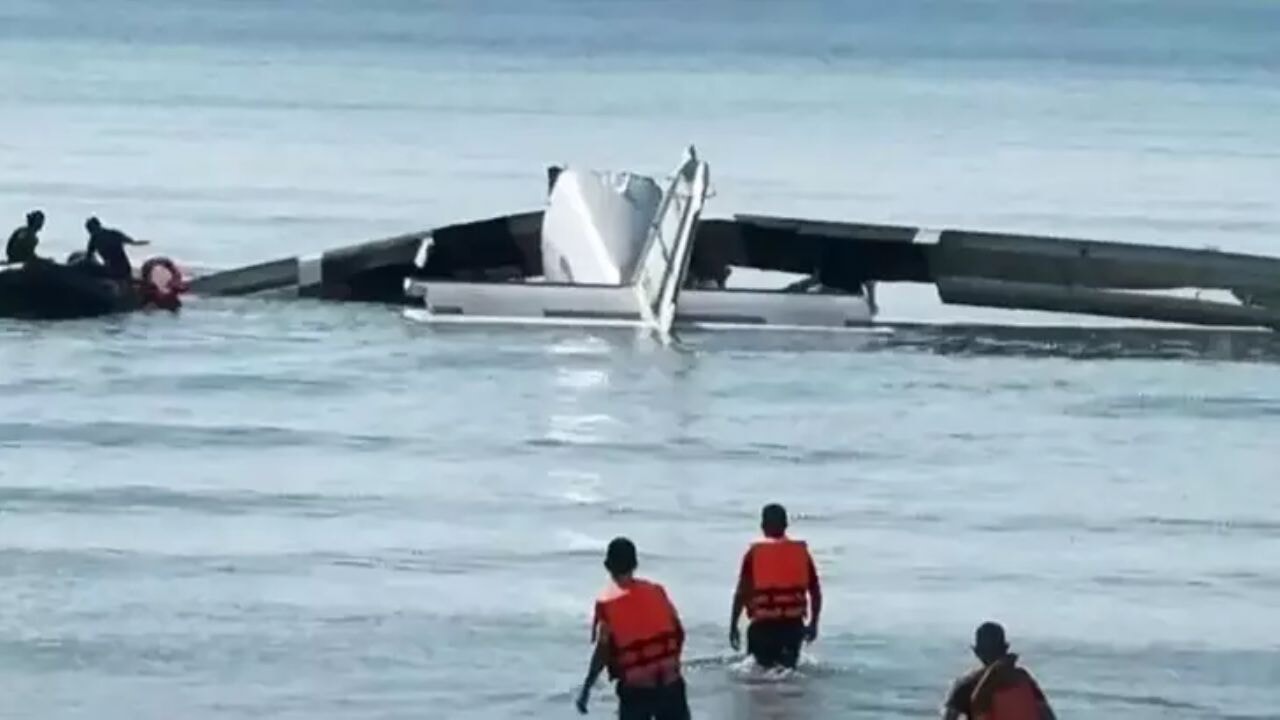 Tayland'da havada dehşet: Polis uçağı düştü, ölüler var