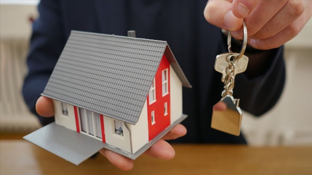 Deprem fırsatçısı emlakçılara ceza yağdı