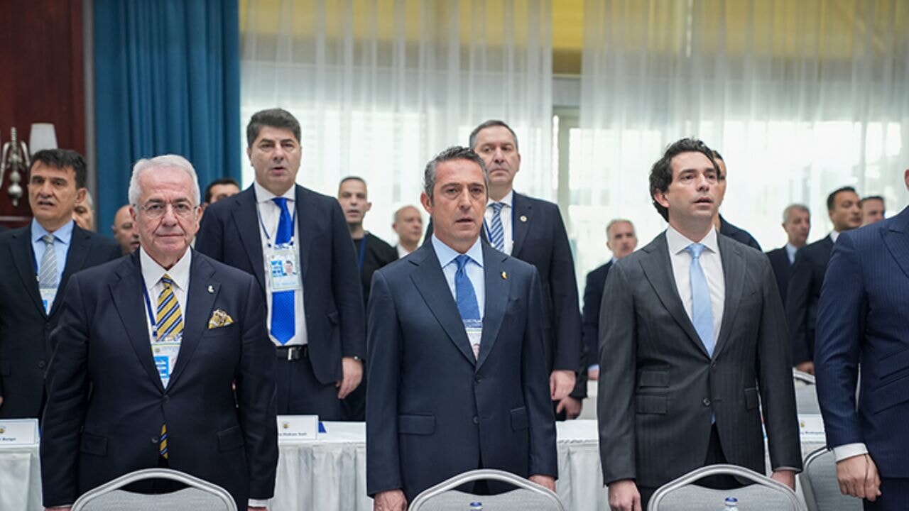 Fenerbahçe YDK başladı: 'Üst üste 10 sezondur şampiyon olamıyoruz'