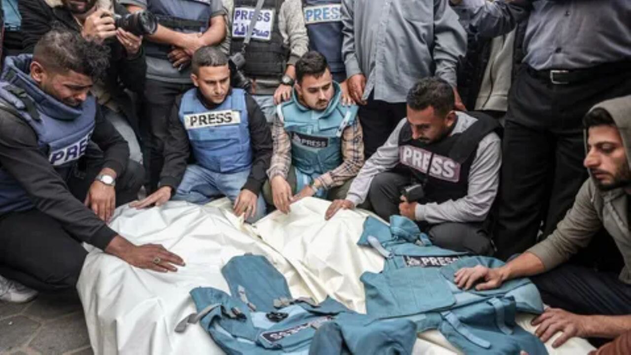 Gazze'de İsrail saldırılarında gazeteciler hedef alınıyor