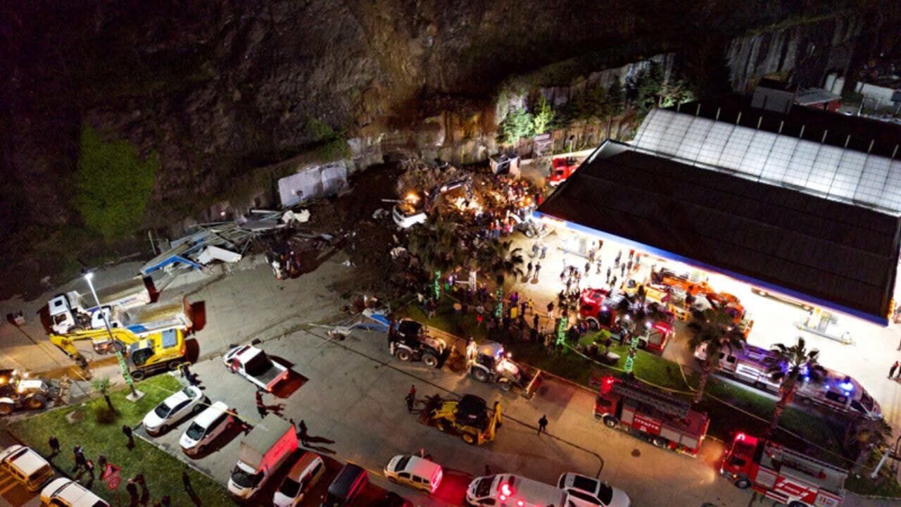 Samsun Canik'te facia: Toprak kaydı, aile yok oldu