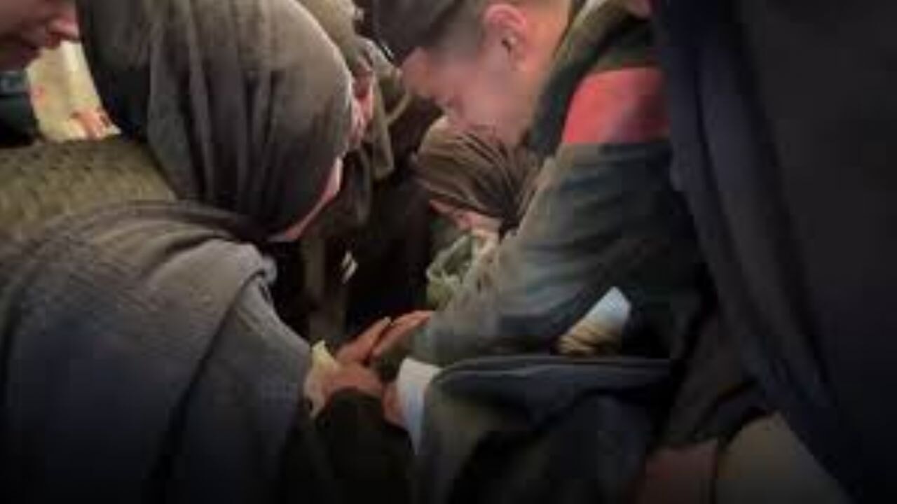 İsrail ordusunun gece düzenlediği saldırılarda yaşamını yitiren Filistinlilere veda edildi