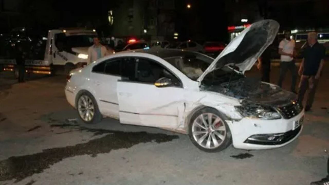 Elazığ trafik kazasında dehşet anları: 4 kişi yaralandı!