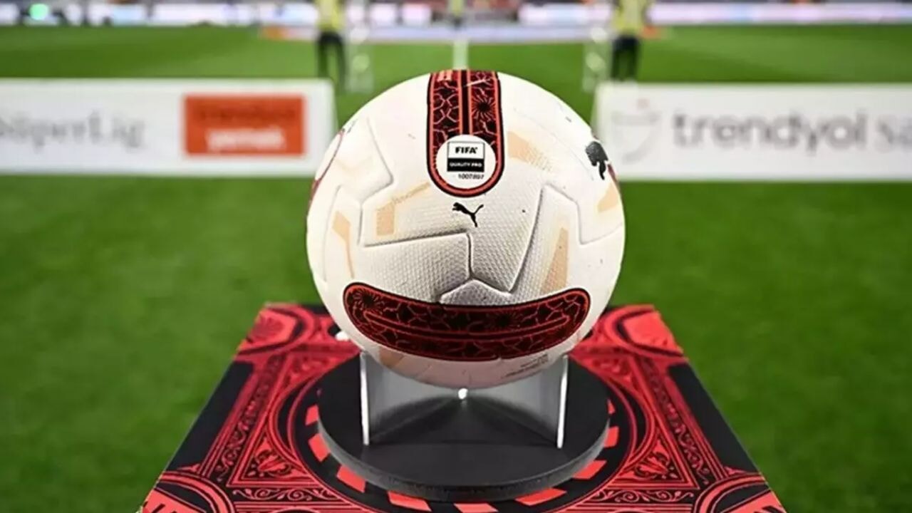 Süper Lig puan durumu: Galatasaray ve Fenerbahçe zirvede