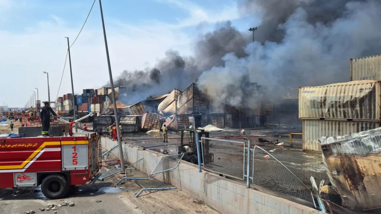 İran limanını İsrail mi patlattı? 'Kaza değil' iması...