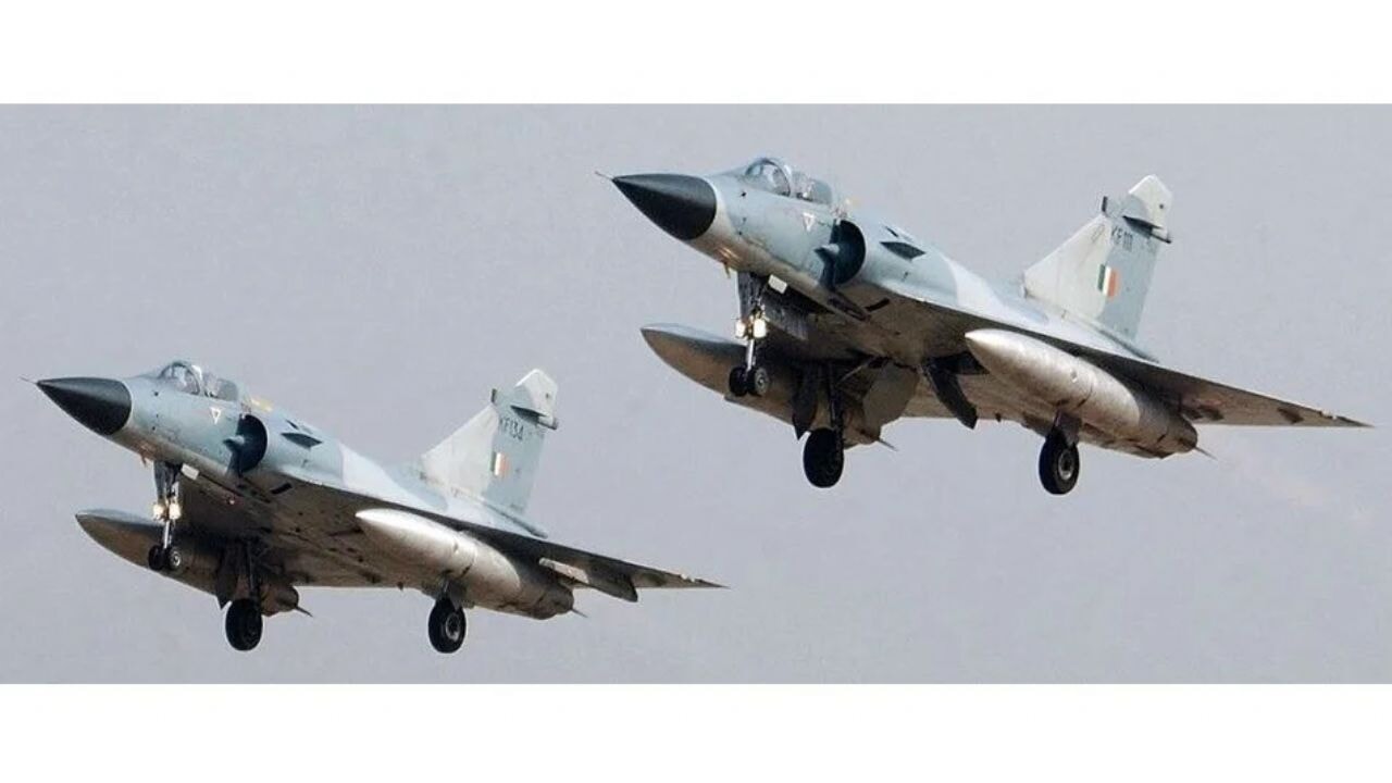 Hindistan ve Pakistan savaşın eşiğinde: Cammu Keşmir'de jet krizi!