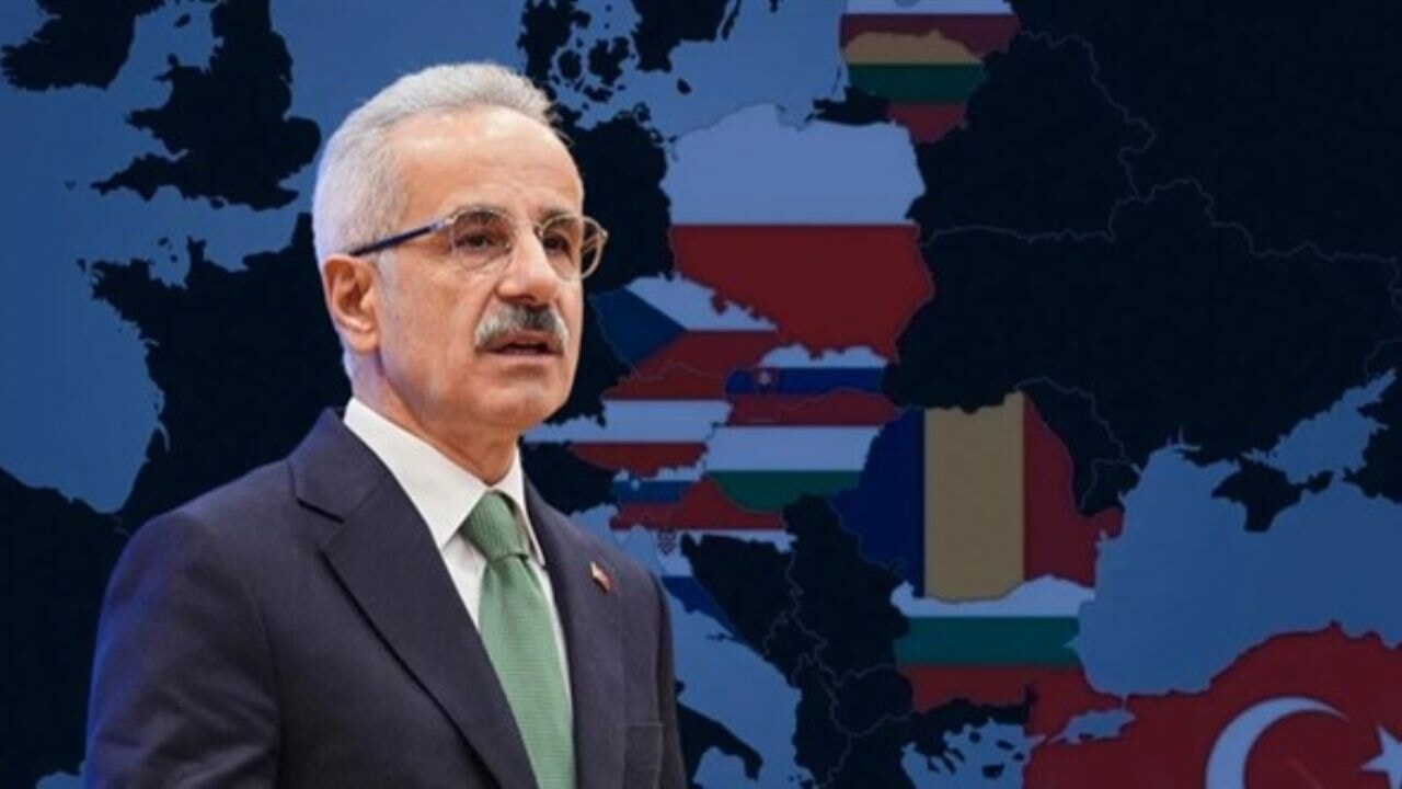 Bakan Uraloğlu, Üç Deniz Girişimi'nin 10. Zirvesi'nin ardından açıklamalarda bulundu