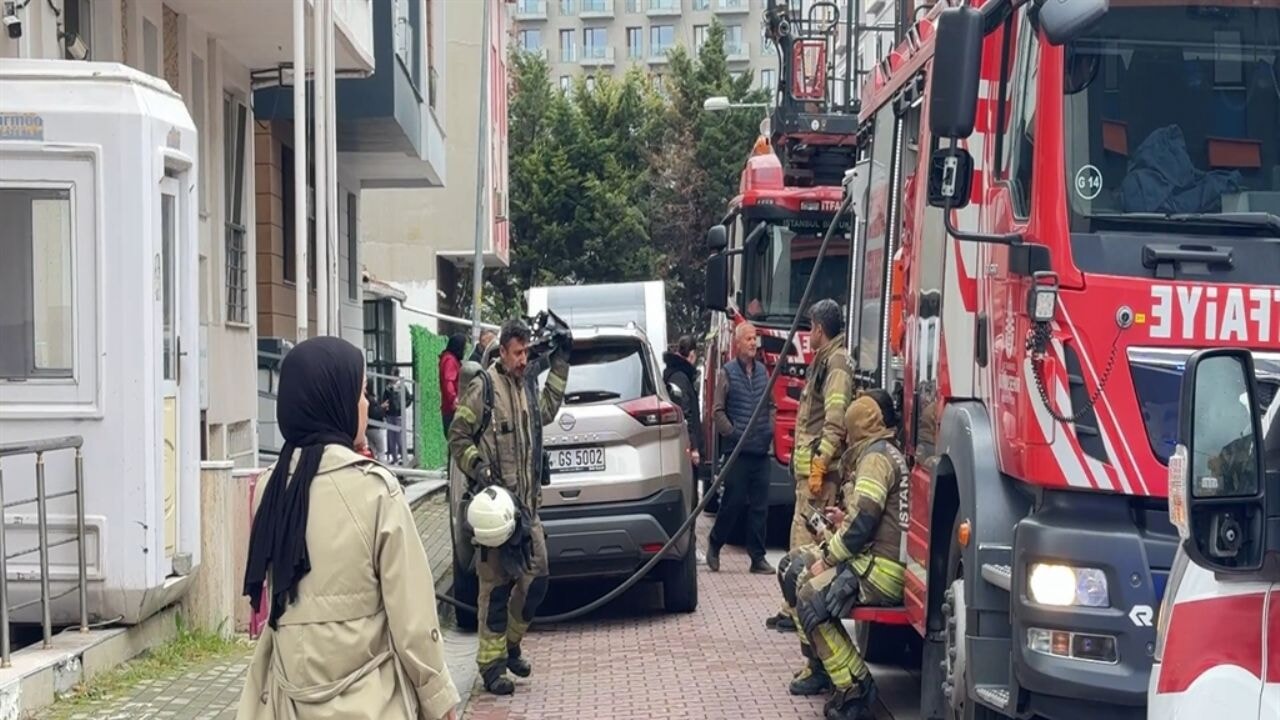 İstanbul'da kız öğrenci yurdunda yangın