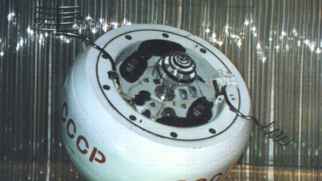 500 kiloluk uzay aracı Dünya'ya düşecek