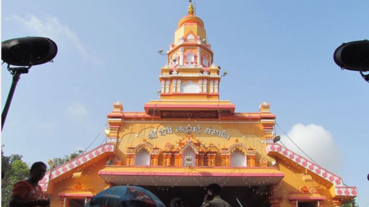 Tapınakta izdiham: 6 ölü