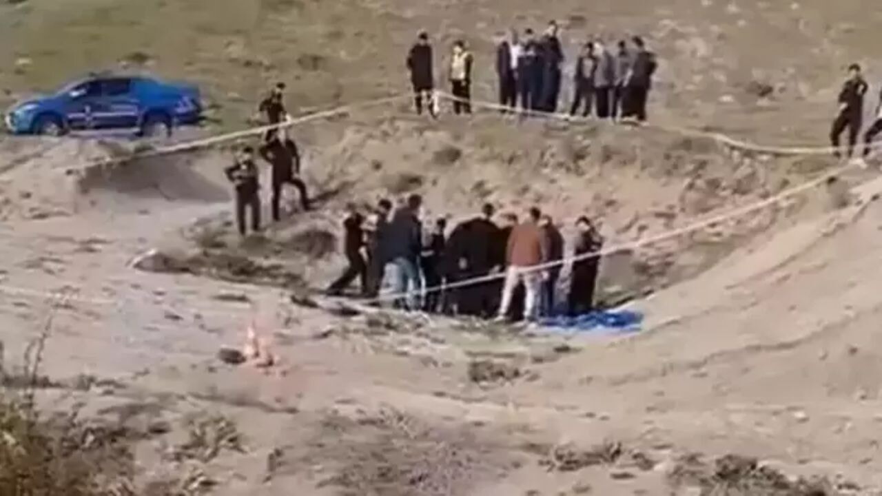 Halk şokta! Battaniyeye sarılmış erkek cesedi bulundu