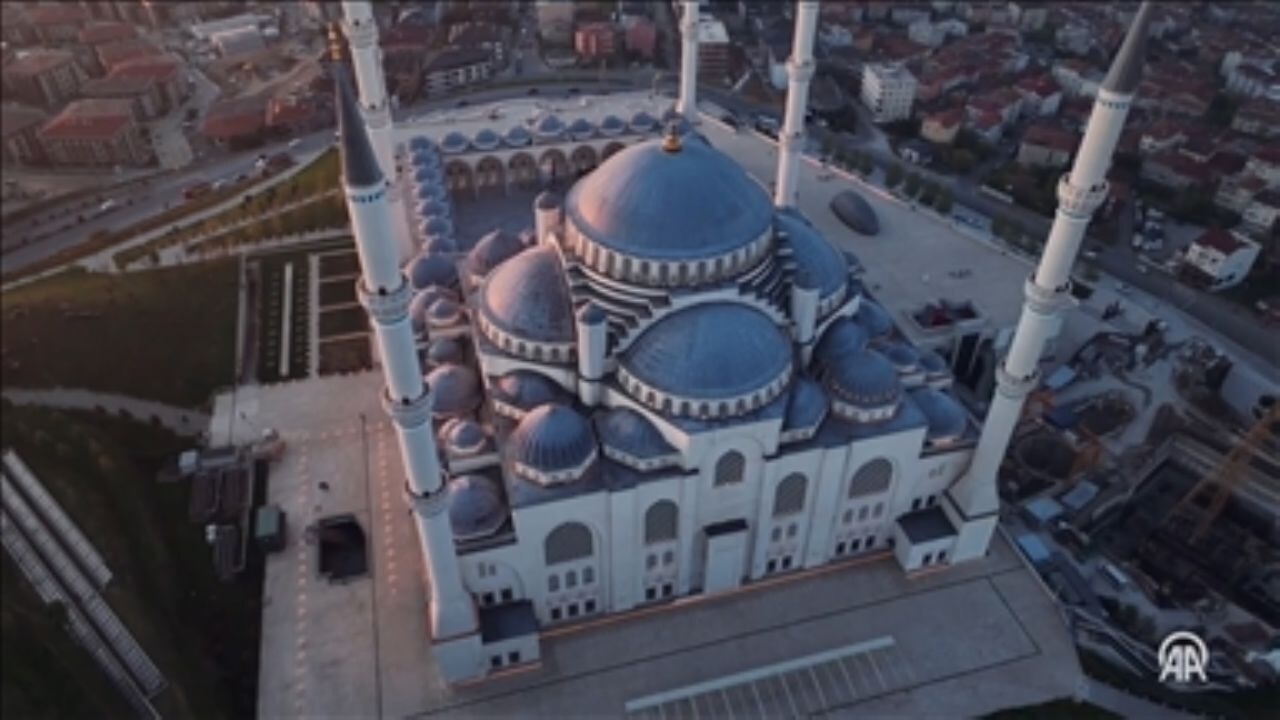 Büyük Çamlıca Camisi, tek plan çekim tekniğiyle görüntülendi