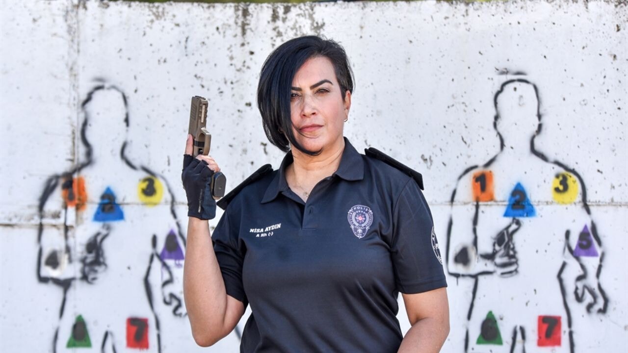 Komiser Nisa'dan polislere '12'lik' eğitim