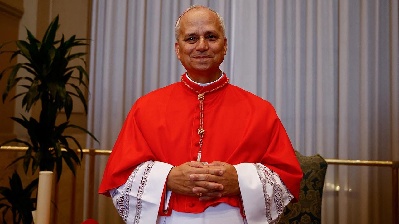 Yeni papanın ismi açıklandı: Robert Prevost