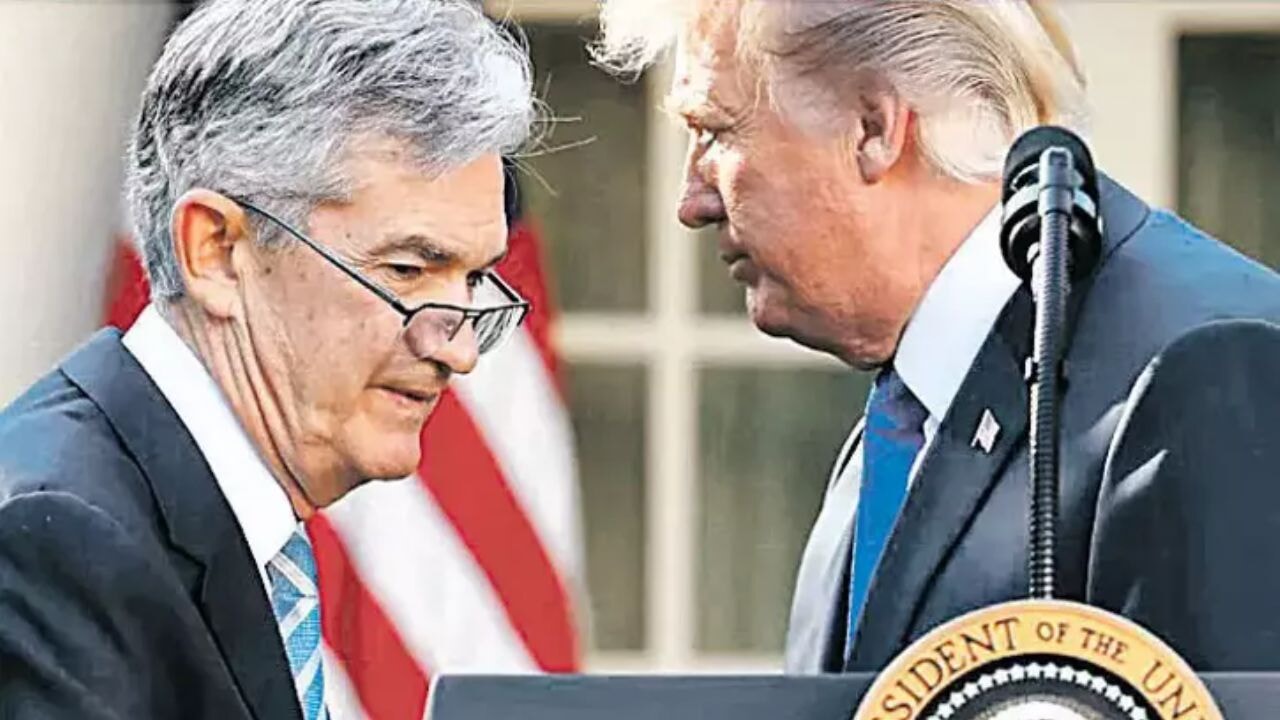 Trump'tan Fed Başkanı Powell'a ağır suçlama: 'Hiçbir fikri olmayan aptal!'