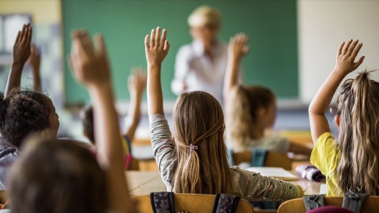 2025 karne günü ne zaman, okullar hangi tarihte kapanıyor? Yaz tatili ne zaman başlıyor? MEB takvimi açıklandı