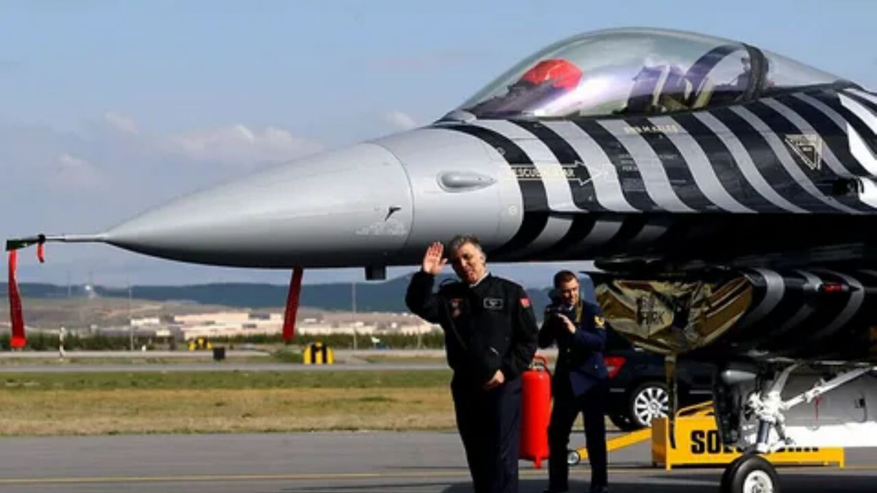 'Bilinmeyen ufkun çelik kanatlı habercileri' HİK uçakları