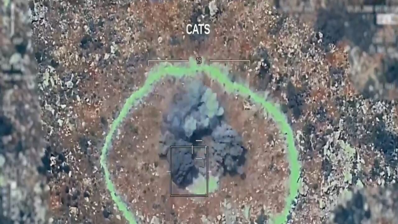 TCG Anadolu'dan havalanan Bayraktar TB3'ler tam isabetle vurdu