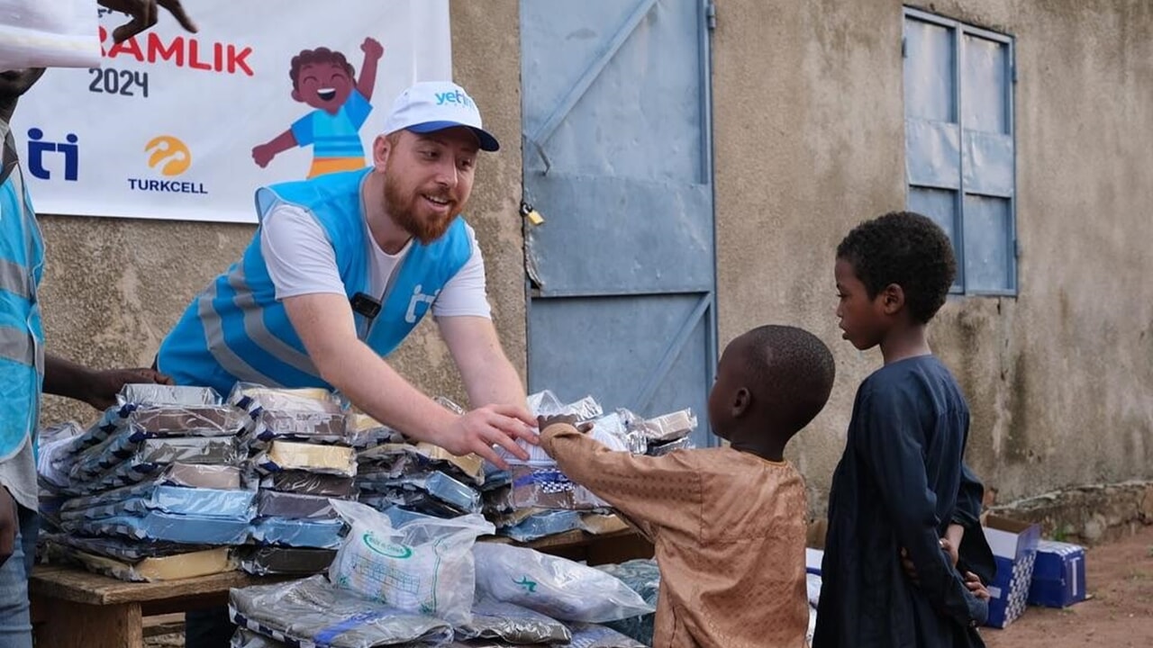 Yetim Vakfı Kurban Bayramında 28 Ülkede Yetim Ailelerine Bayram Sevinci Oluyor