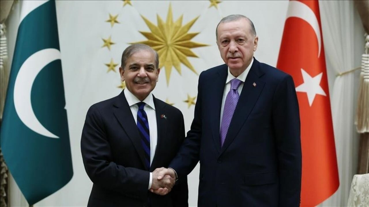Pakistan Başbakanı Şerif, Erdoğan'a minnetlerini sundu