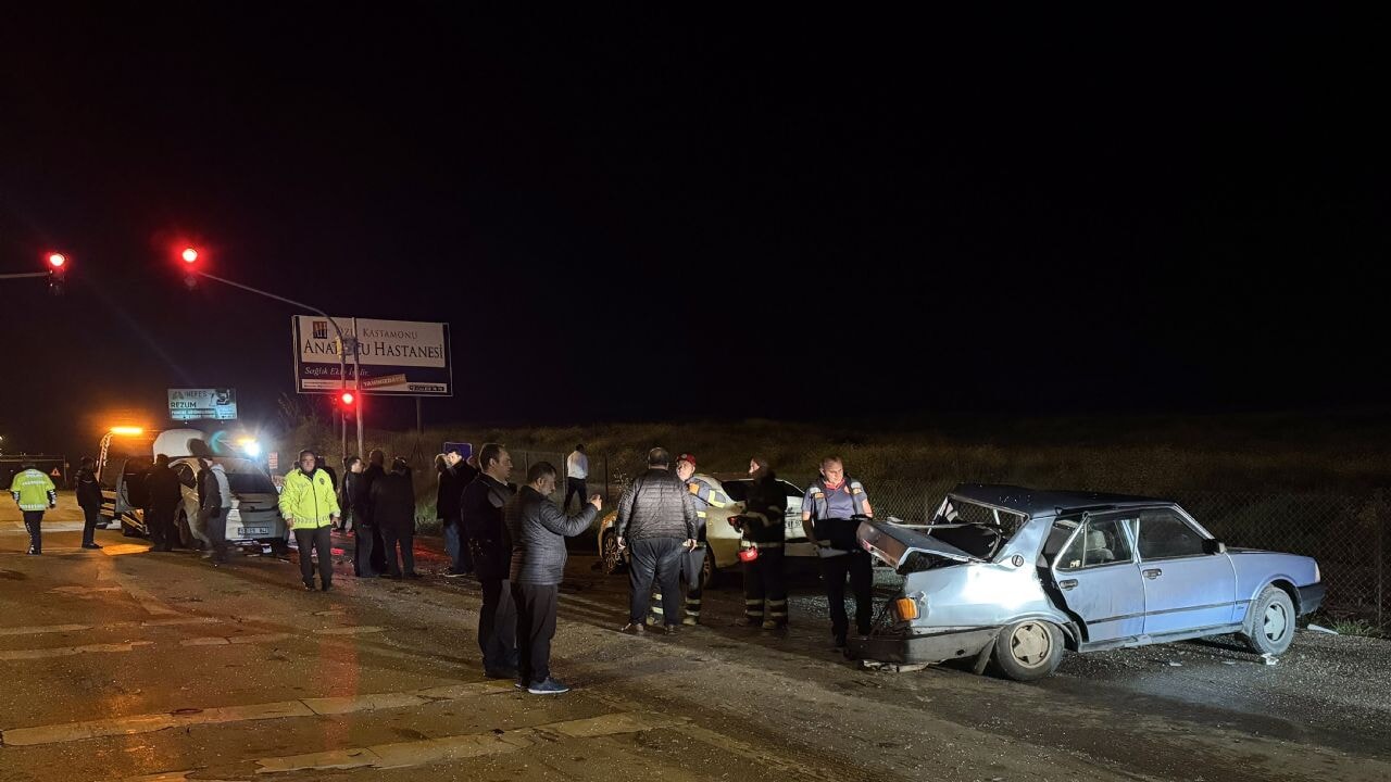 Kastamonu'da korkunç zincirleme kaza!