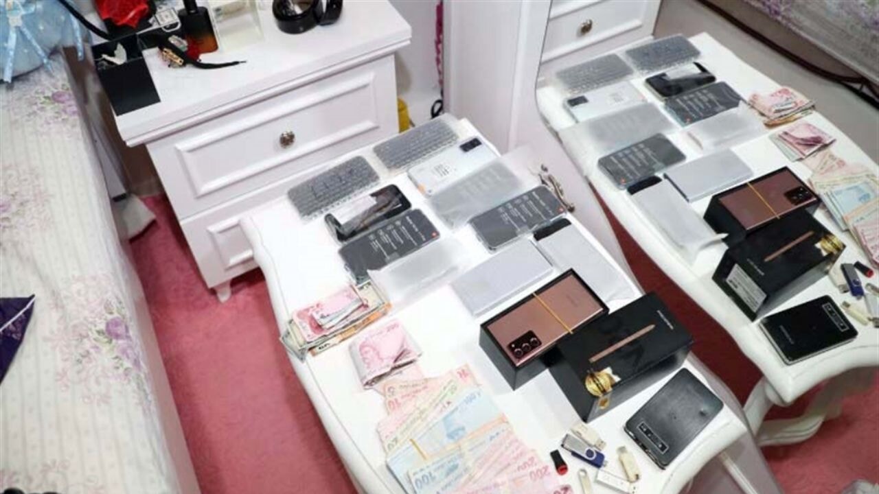 Almanları dolandıran çete üyelerine ceza yağdı