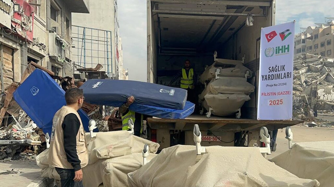 İsrail, Gazze'de 1000'den fazla sağlık çalışanını şehit etti