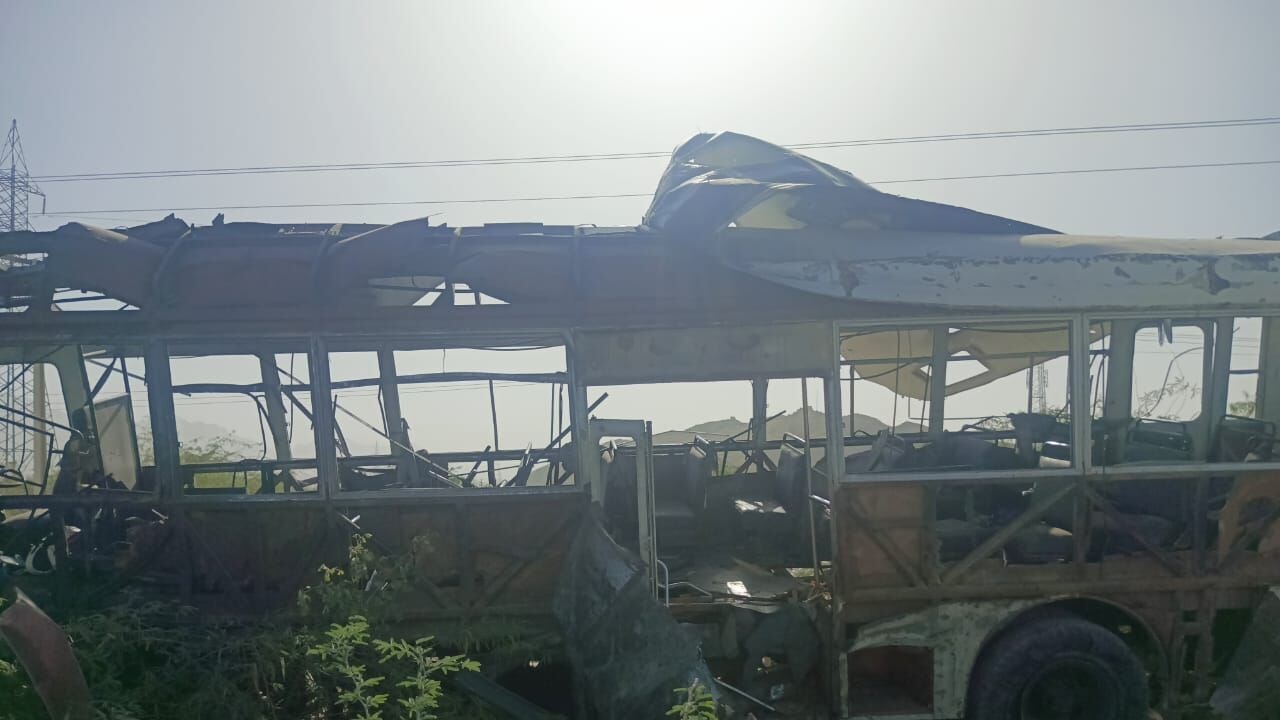 Pakistan'dan okul servisine bombalı saldırıyla ilgili açıklama