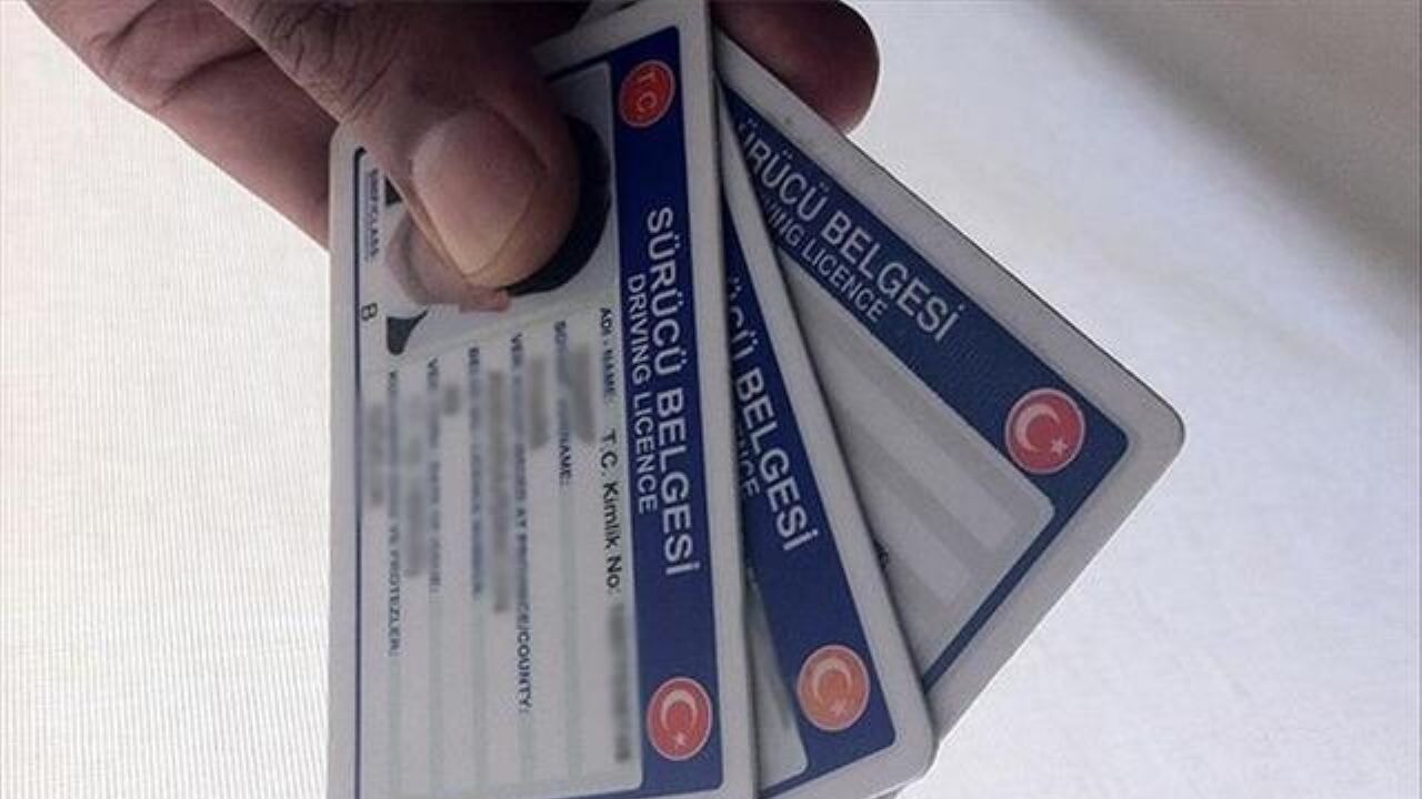 Uyarı üstüne uyarı: Ehliyet yenilemeyene ağır ceza yolda
