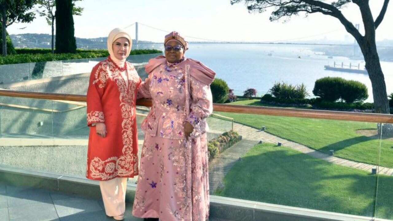 Emine Erdoğan, Esvatini Ana Kraliçesi Ntfombi Tfwala ile görüştü