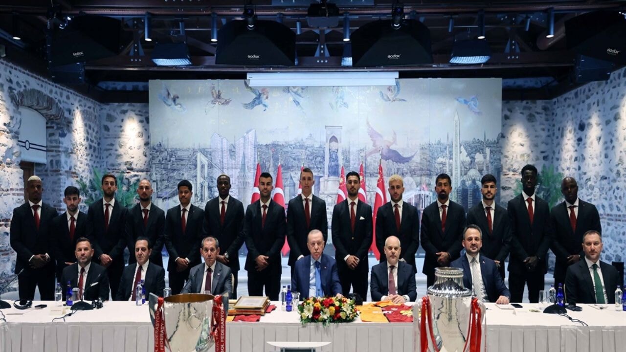 Cumhurbaşkanı Erdoğan, şampiyon Galatasaray'ı kabul etti