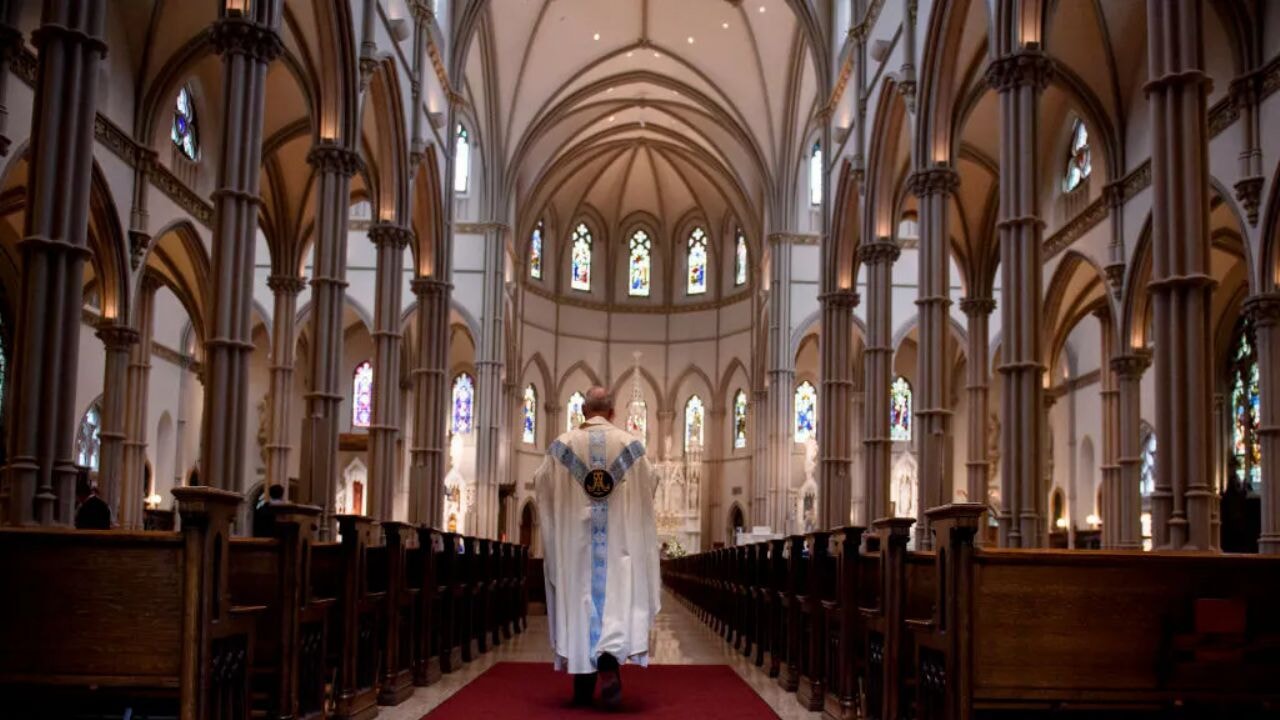 Katolik Kilisesi'nde cinsel istismar ve saldırı raporu