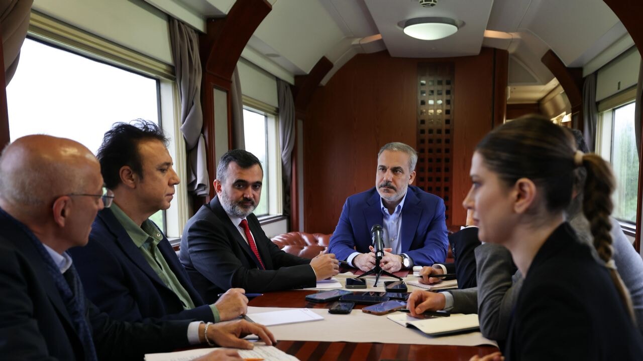 Dışişleri Bakanı Fidan, trende son gelişmeleri anlattı