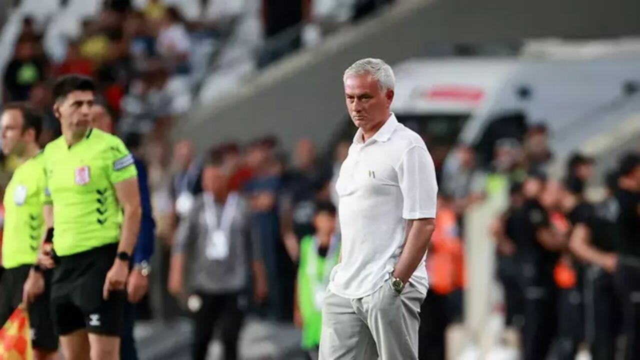 Mourinho, Fenerbahçe'den ayrılan oyuncuları açıkladı