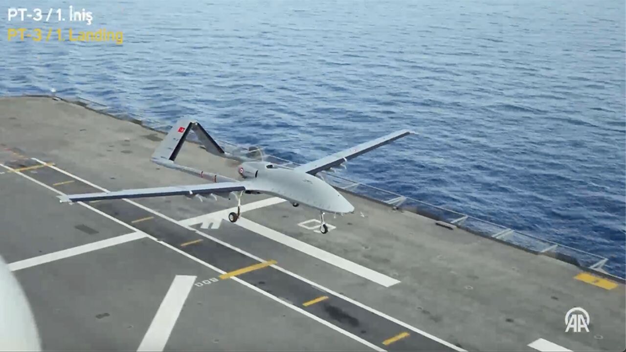 TCG ANADOLU yapay zeka destekli tam otomatik kalkış ve iniş testleri