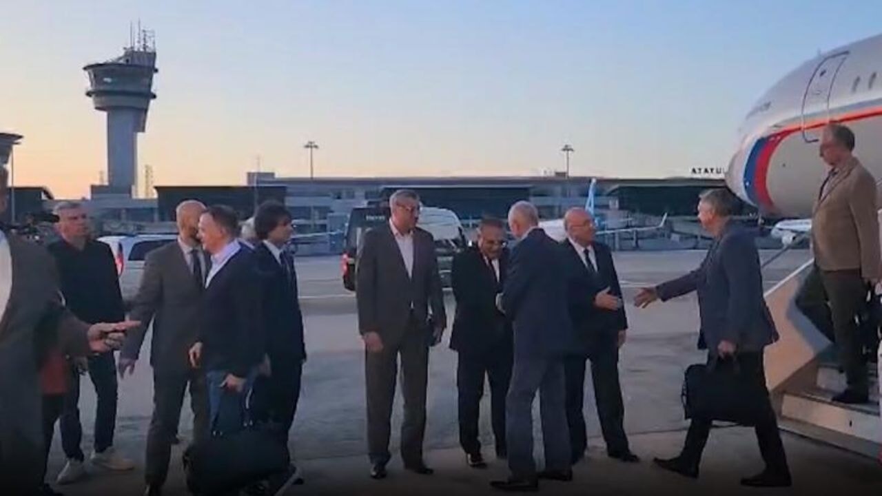 Rusya heyeti görüşmeler için İstanbul'a geldi