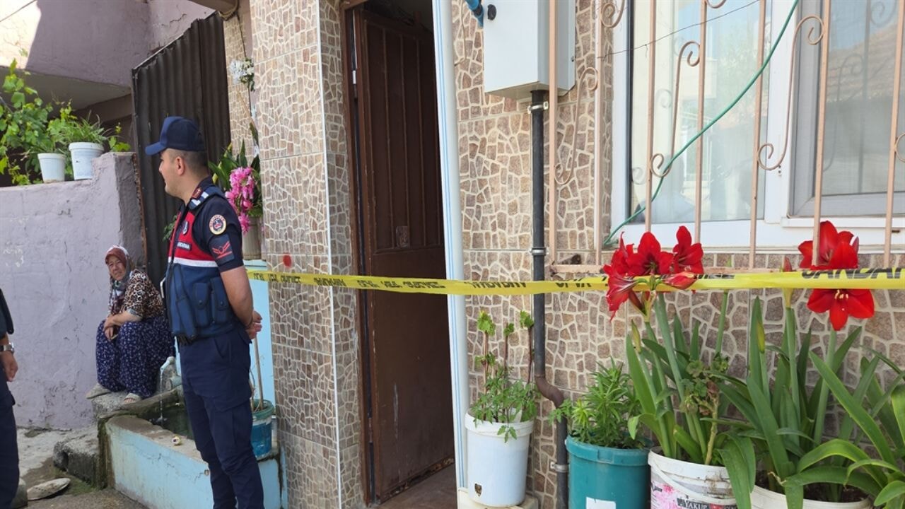 Üniversiteli Emirhan evinde ölü bulundu