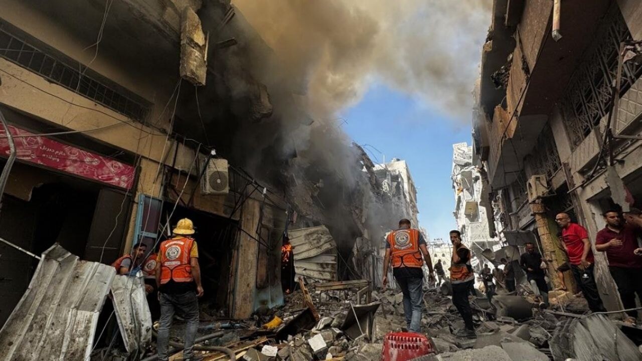 İsrail, okul bahçesindeki çadıra füzeyle saldırdı