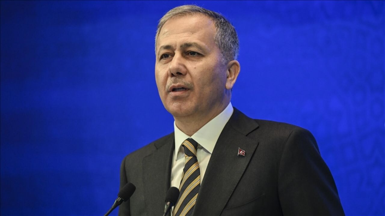 İçişleri Bakanı Yerlikaya'dan trafik kazalarına ilişkin paylaşım