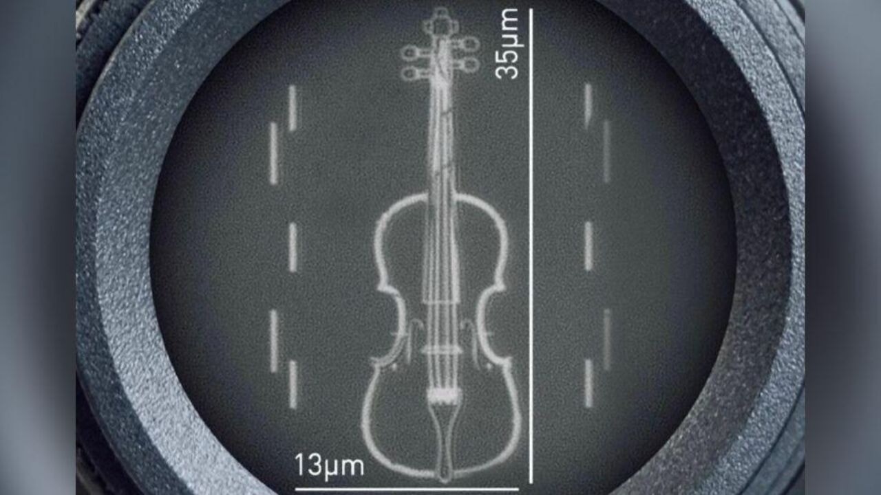 Dünyanın en küçük kemanı: Saç telinden bile ince!