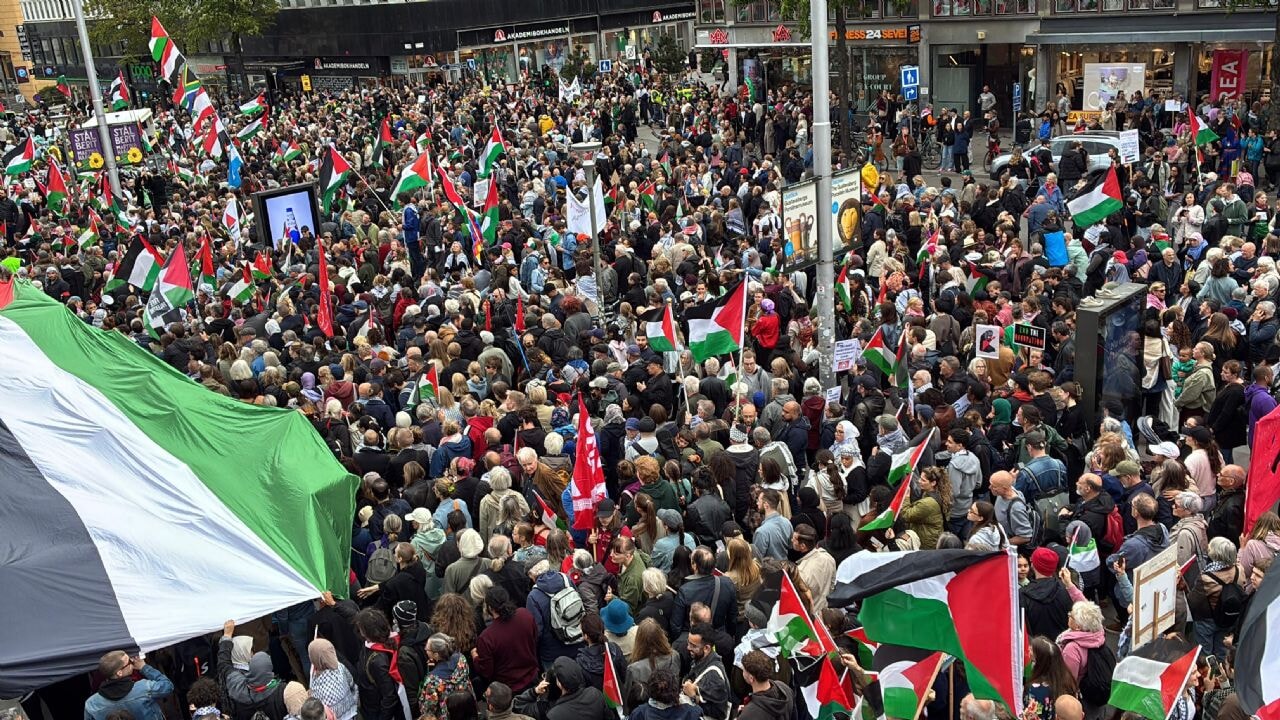 Filistin'e destek için binlerce İsveçli yürüdü. ABD'ye tepki: 'Arabulucu değil, taraflı'