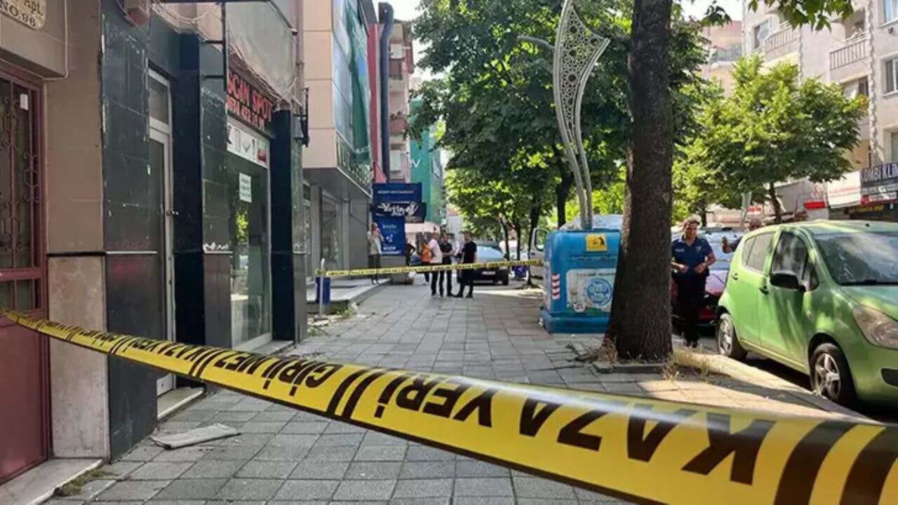 Kocaeli'de cadde ortasında silahlı cinayet