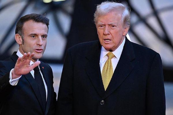 Macron'dan Trump'a sert mesaj: Grönland, Antarktika ve açık denizler satılık değil!